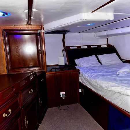 Отель Salidas En Barco Премия-де-Мар Экстерьер фото