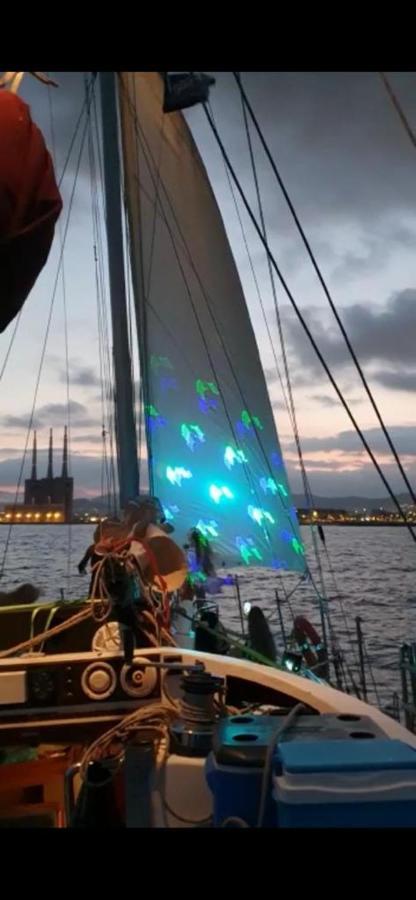 Отель Salidas En Barco Премия-де-Мар Экстерьер фото